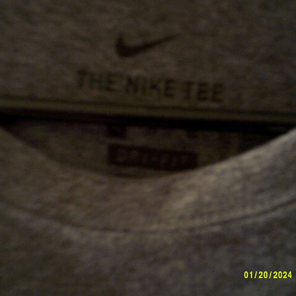 NEW NIKE DRI-Fit TRAINING "AIR Swoosh Tee" MEN'S GREY T-SHIRT XL FZ8857-071 - Picture 3 of 5